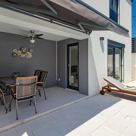 Modern House Jadranka With Pool - Happy Holiday home *